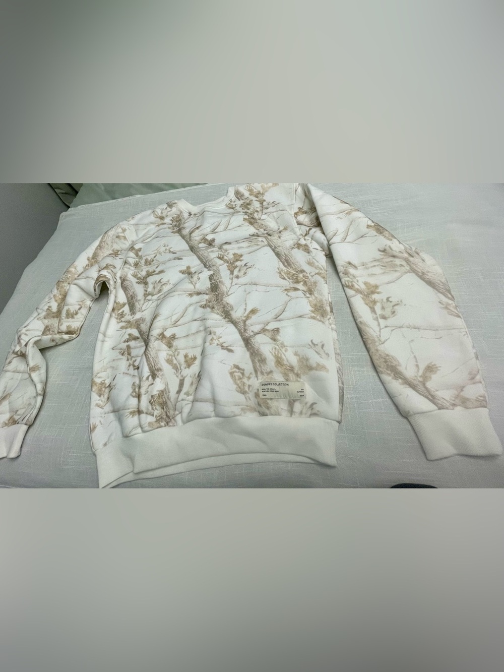 Men's White Crewneck Sweatshirt with Taupe Botanical Print